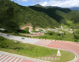 青海“大通道+微循环”让偏远村庄因路而兴