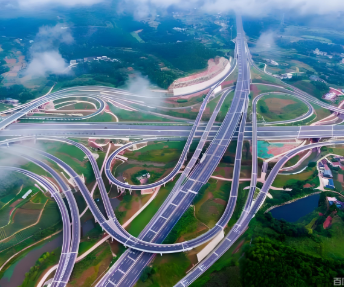 五年交通投资增长超八成 综合立体交通网畅齐鲁联全球