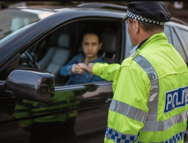 从『管理』到『服务』  ——新疆城管执法专项行动见实效